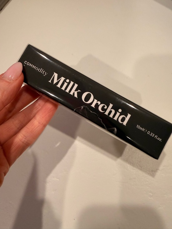 COMMODITY Milk Orchid Expressive Eau de Parfum Travel Spray - Picture 8 of 10